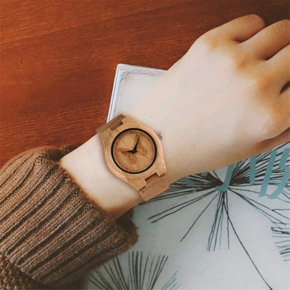 Natural Wood Watch with Butterfly Design - Picture 5 of 6